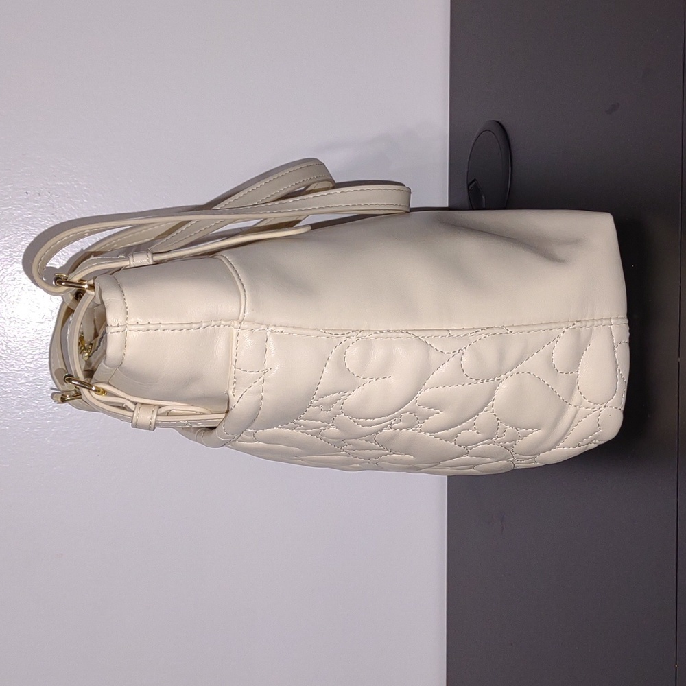 Betsey Johnson Faux Leather Cream Heart Detail Purse Handbag - Picture 4 of 10